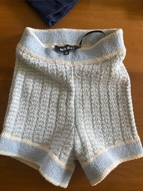 SER.O.YA Light Blue & Cream Knit Lounge Shorts